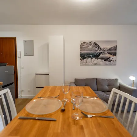 Balcon D'albigny - Proche & Vue Montagne Apartment *